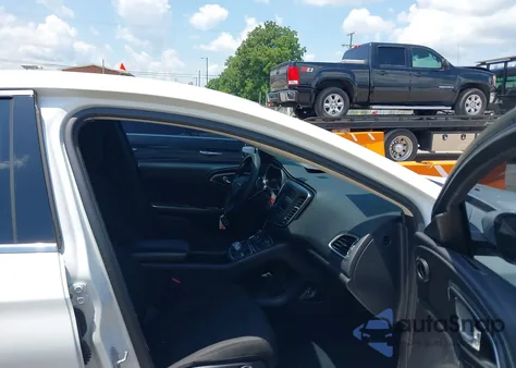 2016 Chrysler 200 Limited из США, поврежденный, VIN 1C3CCCAB7GN145222